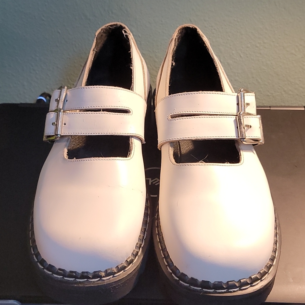 Torrid all upper leather Mary janes